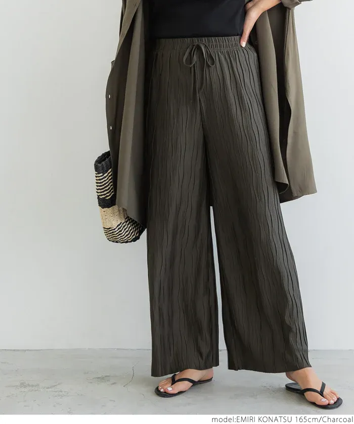 日本 COCA - [可剪裁] 百搭波浪紋垂墜寬褲-草綠
