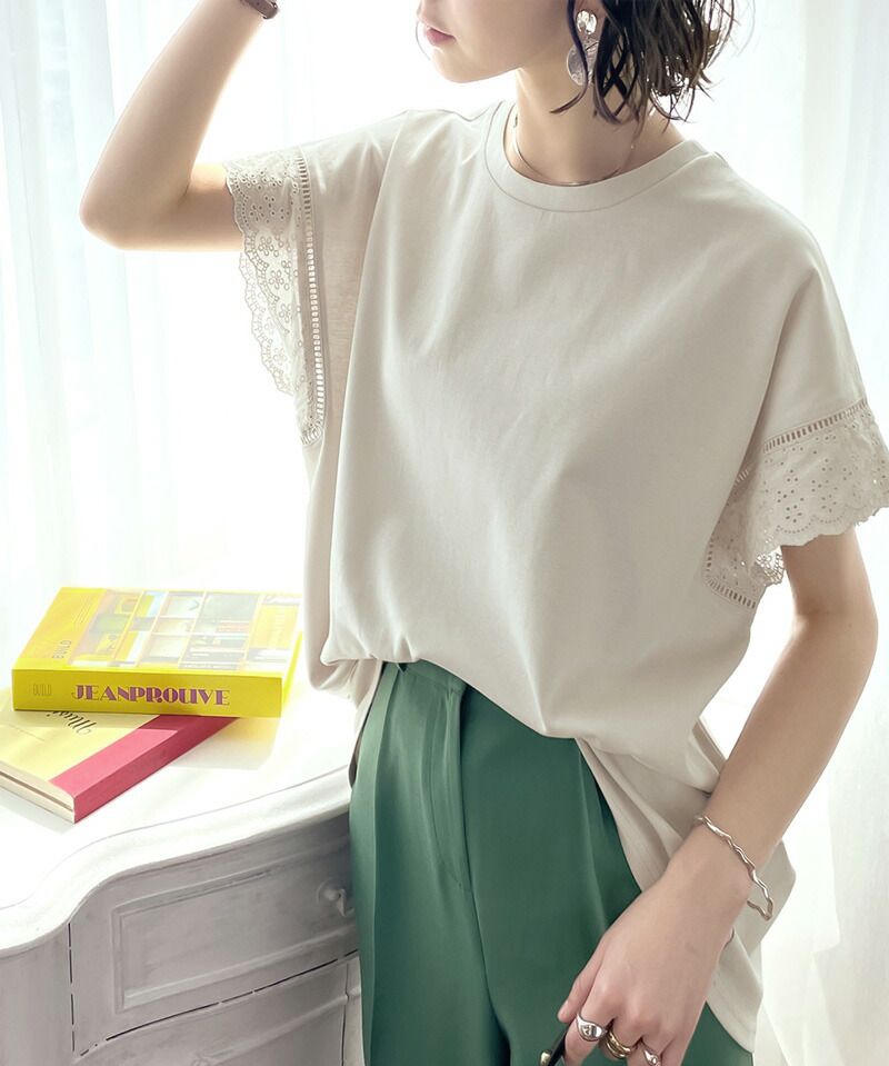 日本 Classical Elf - 100%棉 透氣蕾絲拼接短袖上衣-灰米