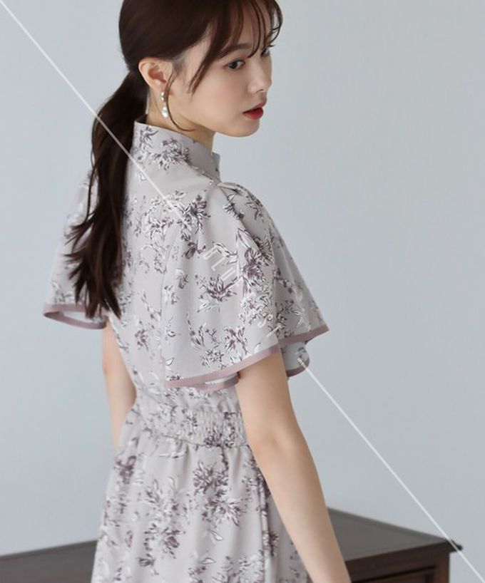 日本 BLUE EAST - 浪漫時光碎花雪紡短袖洋裝-素色-卡其