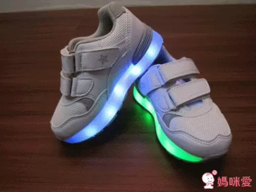 韓國 Besson JouJou LED 發光星星鞋