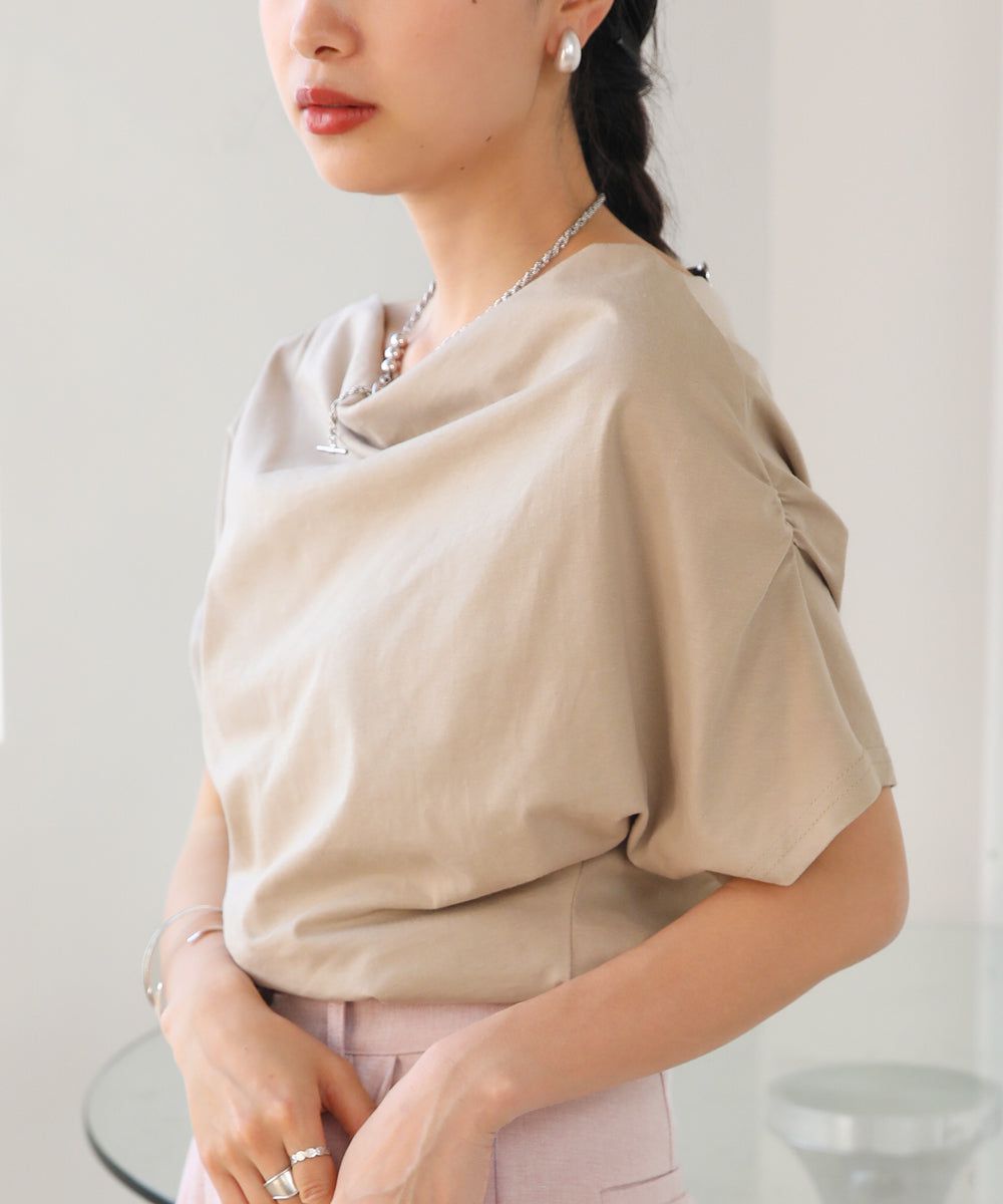 日本 Bab - 不對稱落肩設計短袖上衣-淺藍紫