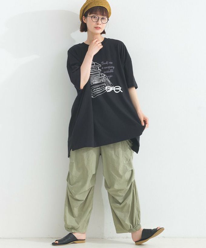 日本 Lupilien - 16OE天竺棉 氣質書籍印花寬鬆短袖上衣-黑