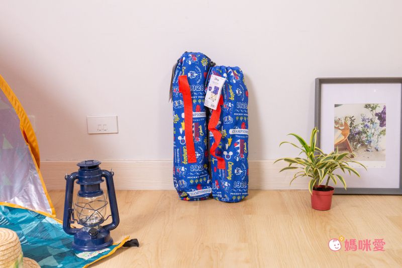 日本 Pearl 金屬 - 迪士尼 輕巧摺疊椅-維尼-綠X黃 (耐重60kg)