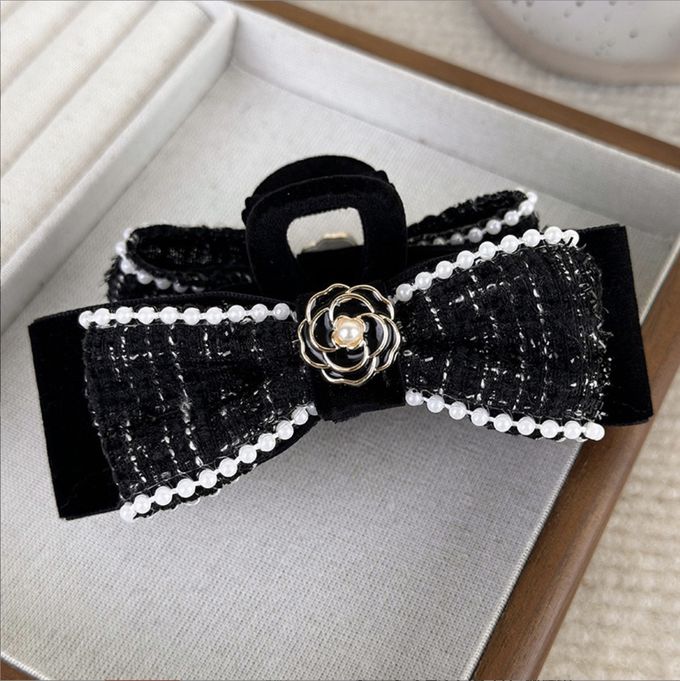 Love, Charlotte - 典雅淑女珍珠鑲邊毛呢蝴蝶結抓夾+愛心珍珠點綴蝴蝶結髮圈-袋裝