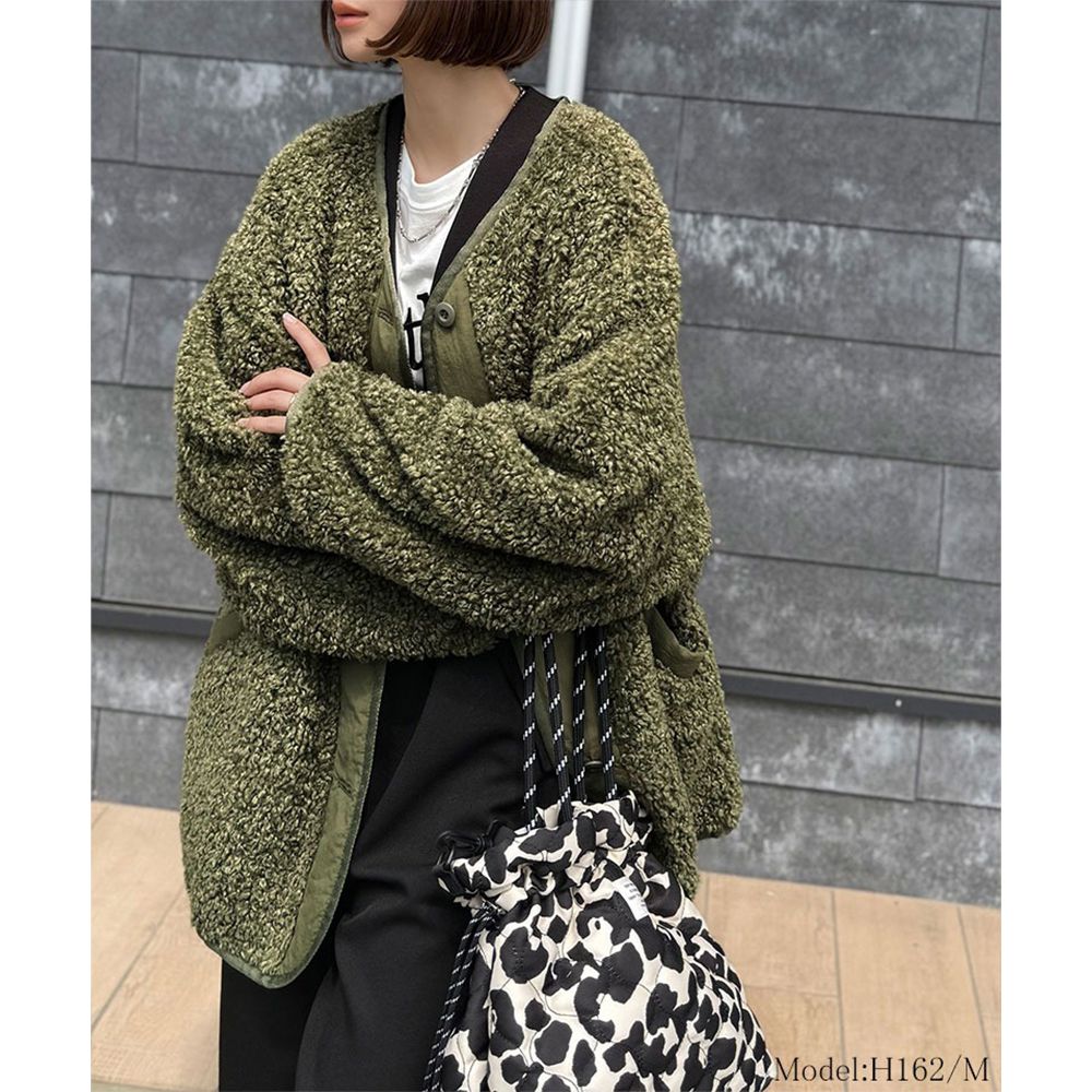 Java 異素材保暖毛絨無領寬版外套-軍綠