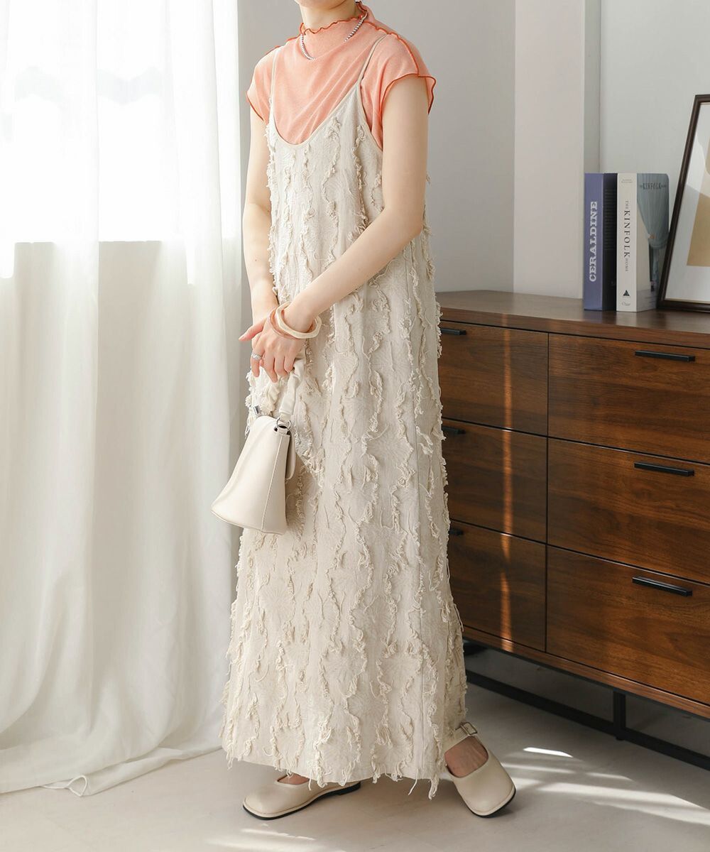 日本 Bab - 雲朵捲捲邊法式袖上衣-摩卡