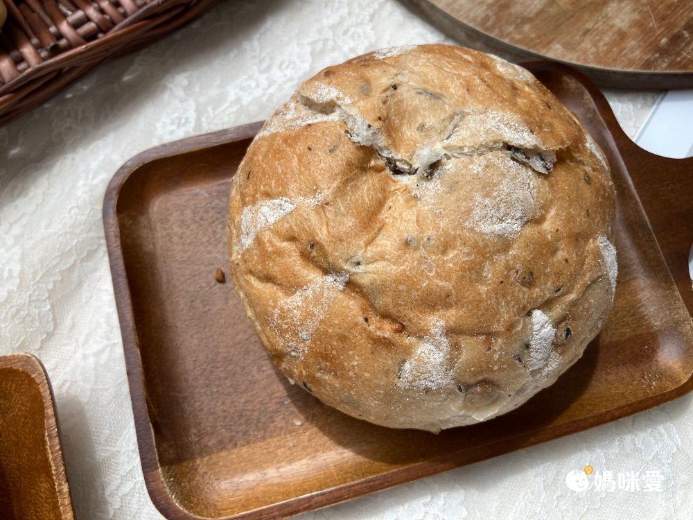 唐緹 TARTINE - 冷凍益生菌麵包兩組-伯爵紅茶核桃兩入、旺來乳酪兩入、香濃起司兩入、黃金紫芋吐司六片-總淨重約1550g