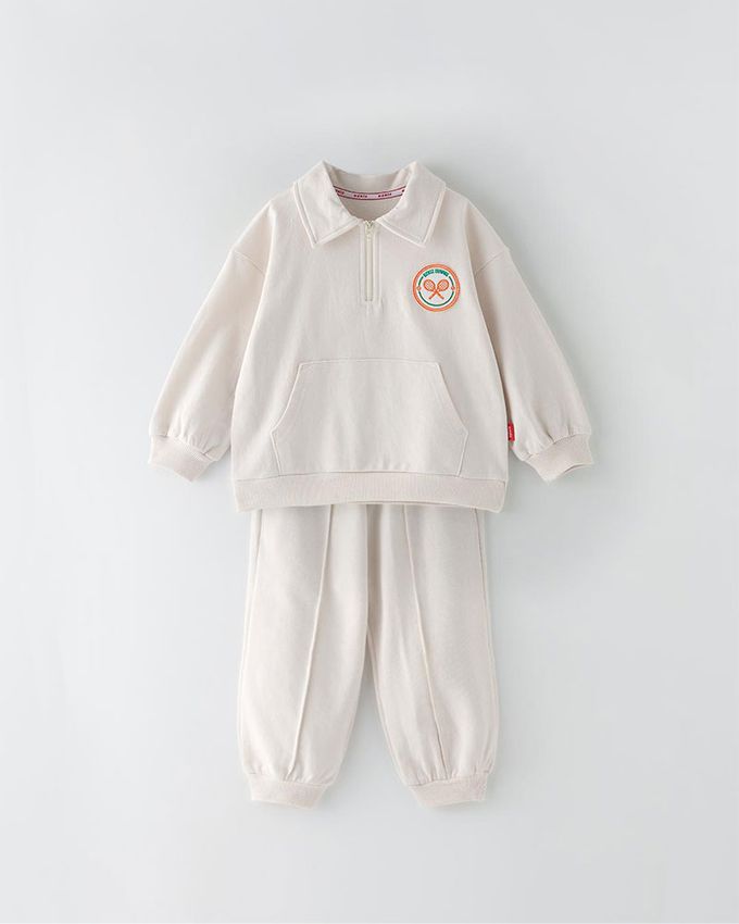 韓國 OZKIZ - 胸前徽章點綴休閒長袖套裝-粉