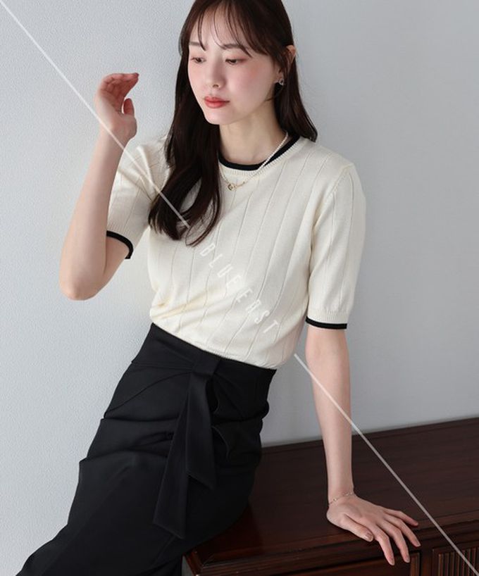 日本 BLUE EAST - 羅紋彈性薄針織五分袖上衣-簡約黑