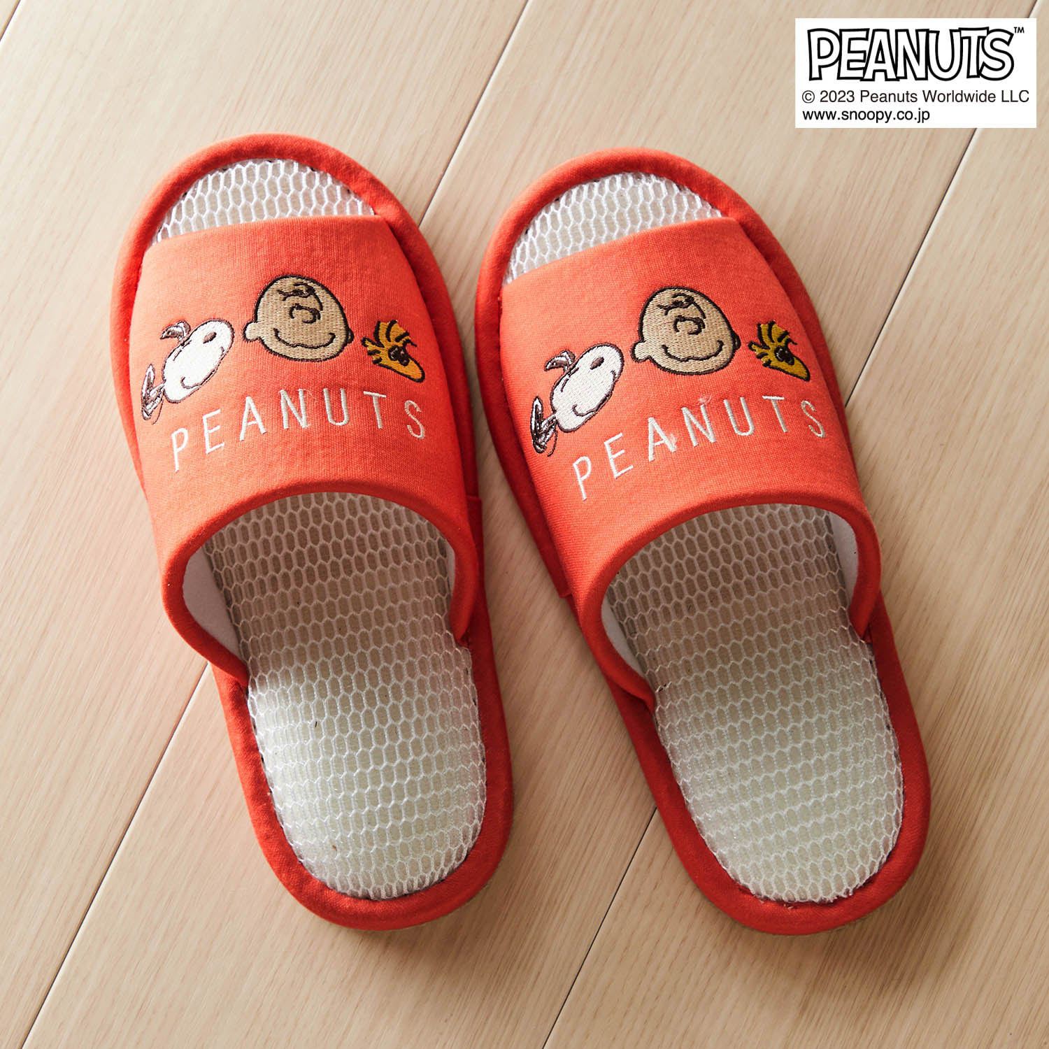日本千趣會 - SNOOPY 刺繡印花網眼透氣室內拖鞋-俏皮紅 (L(24-25.5cm))
