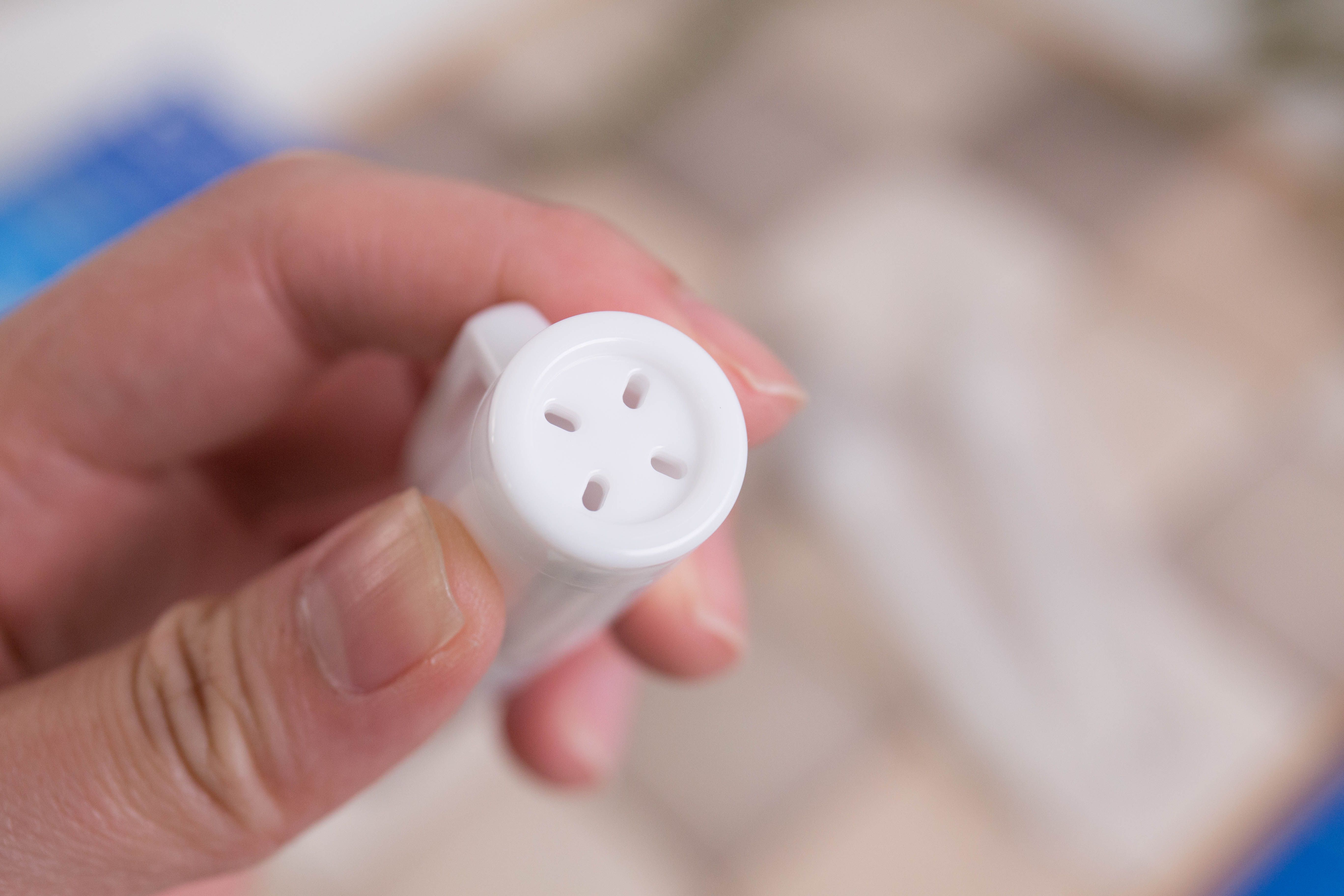 日本 Cleverin 加護靈 - 筆型 白色-筆殼*1+筆芯*2支