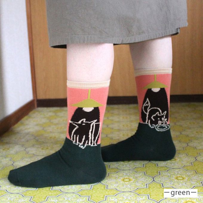 日本女裝代購 - 日本製 伊索寓言印花長襪-狐狸和鶴-洋紅 (23-25cm)