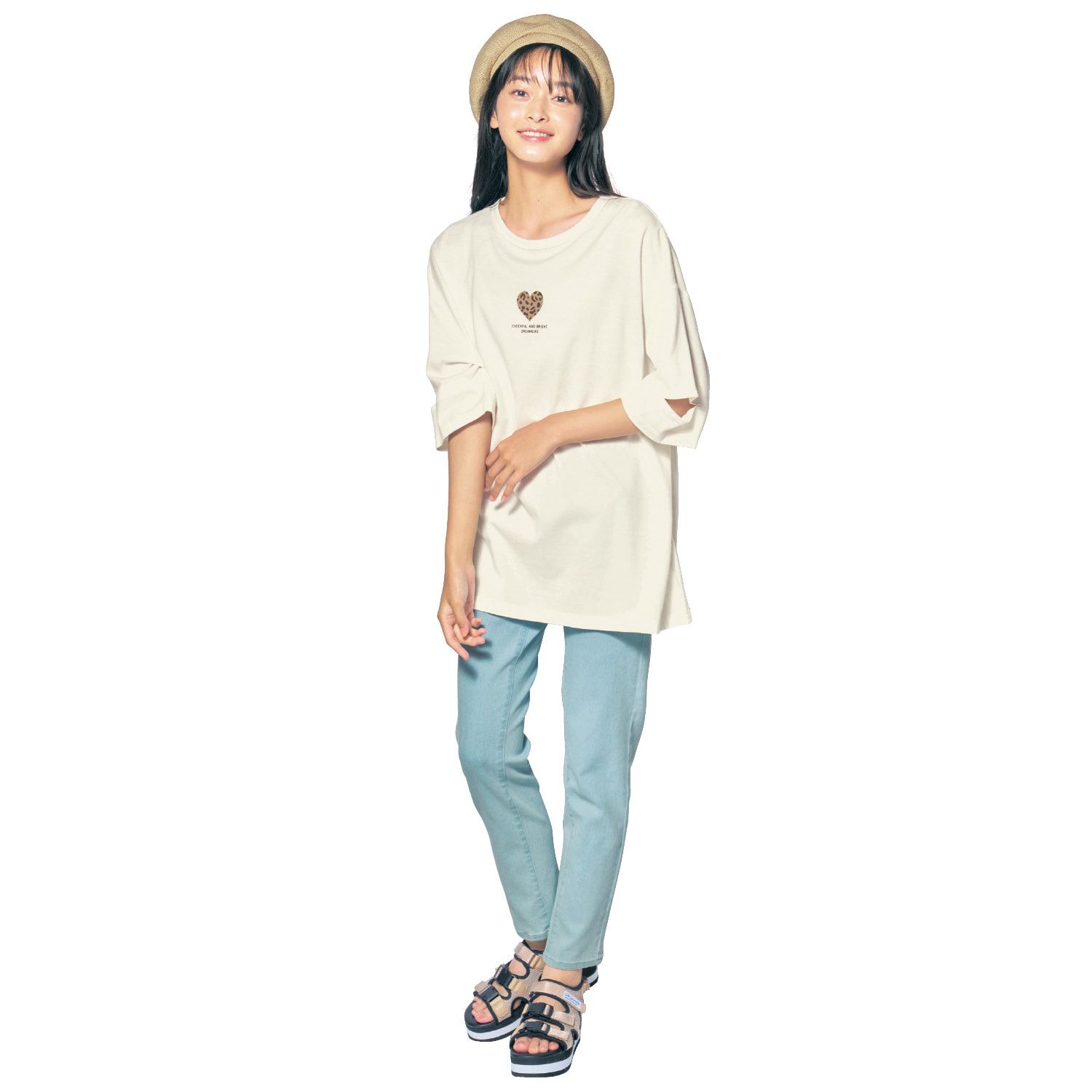 日本 Papel lapiz - 袖子開叉愛心印花寬鬆短袖上衣-米白