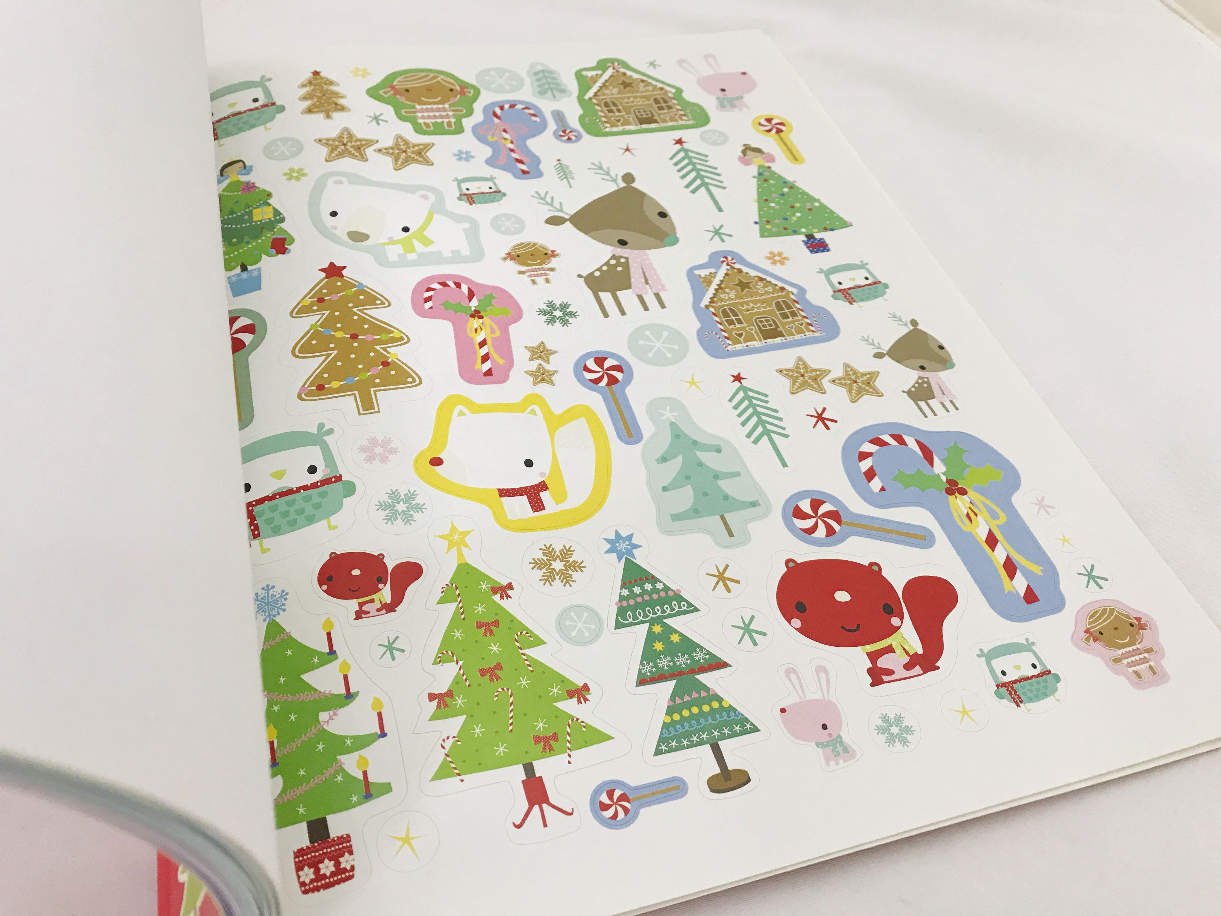 Find it! Christmas 手作+貼紙+找找書