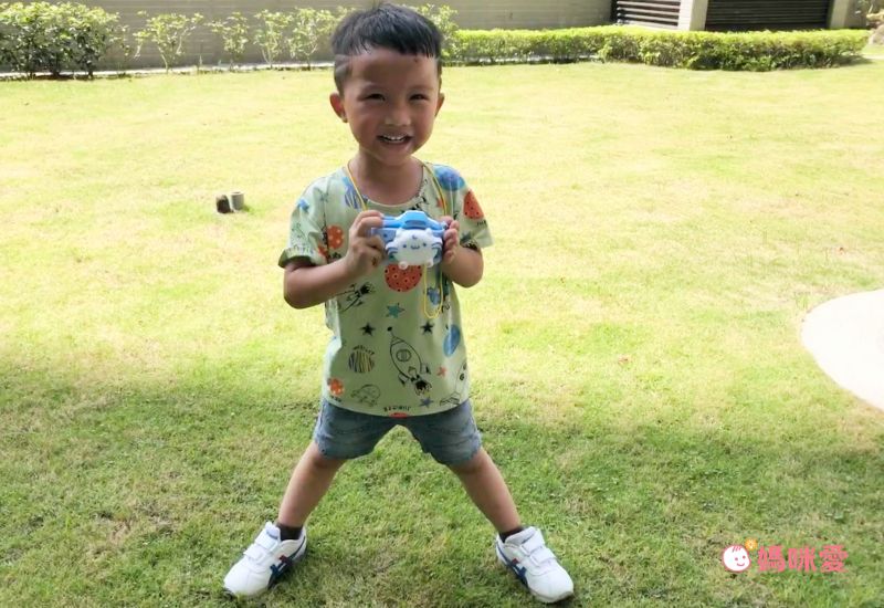 FUNY - <超值兩入組>麻吉貓童趣數位相機-粉兩台-【升級附贈】32G記憶卡*2