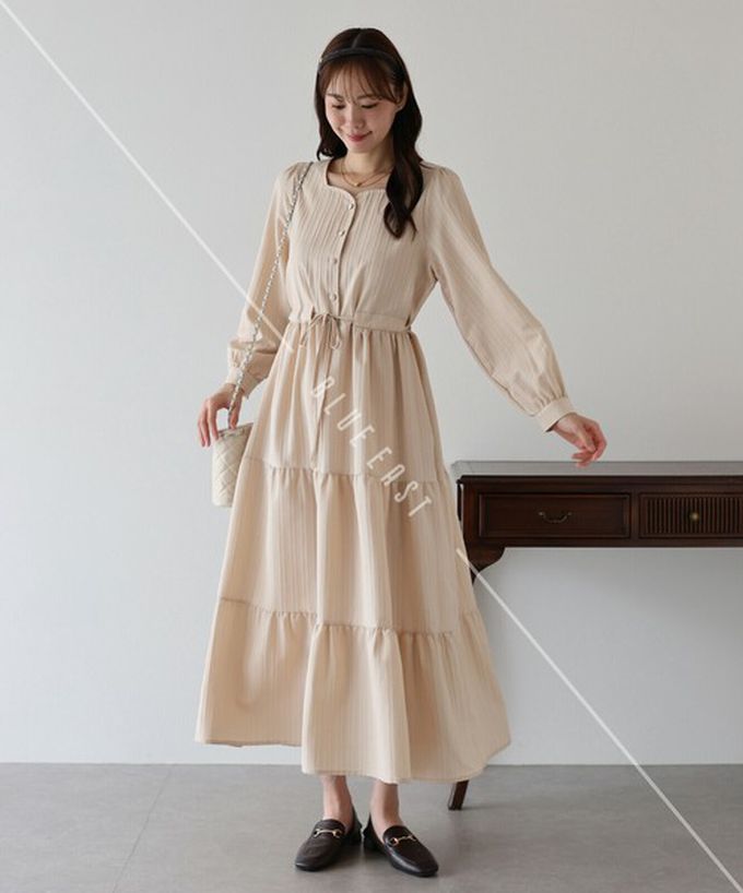 日本 BLUE EAST - 美型桃心領腰綁帶分層泡泡袖洋裝-嫩粉杏