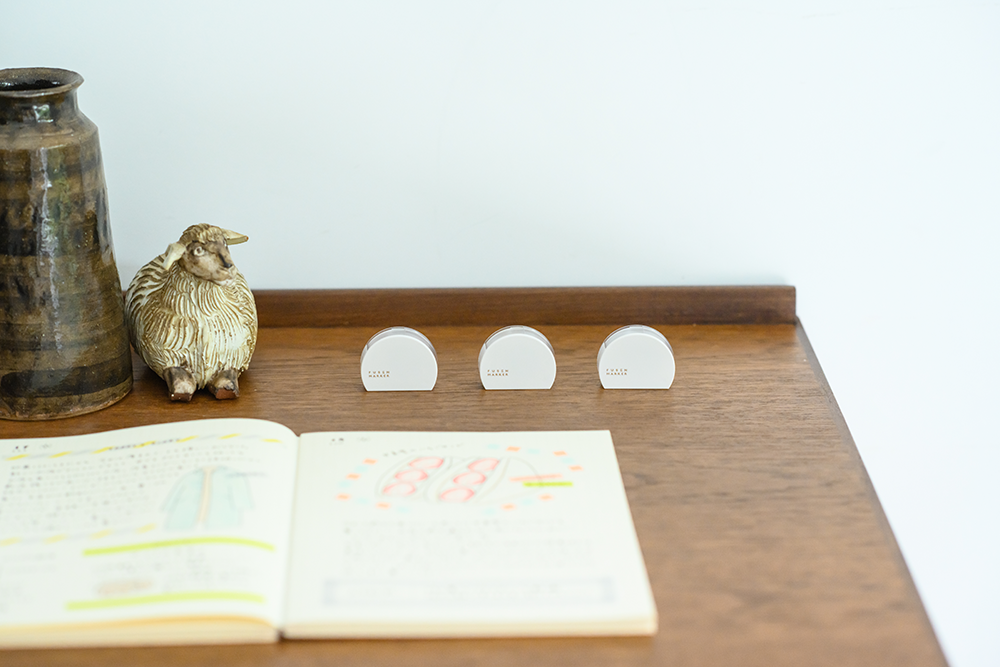 日本文具 Kanmido - 重複黏貼 螢光標記立可帶-粉