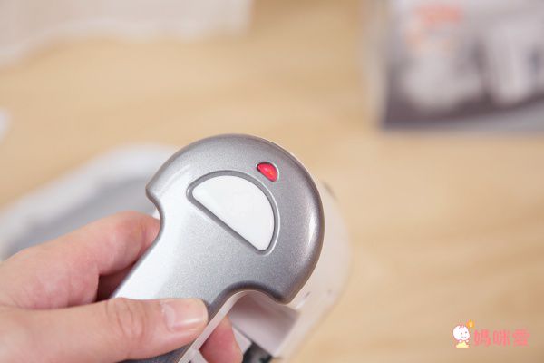 日本 IRIS OHYAMA - 「大蒸氣」隨行時尚小熨斗-IRS-01