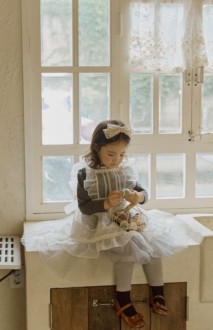 韓國 Puellaflo - 迷人蕾絲中長背心裙-象牙白