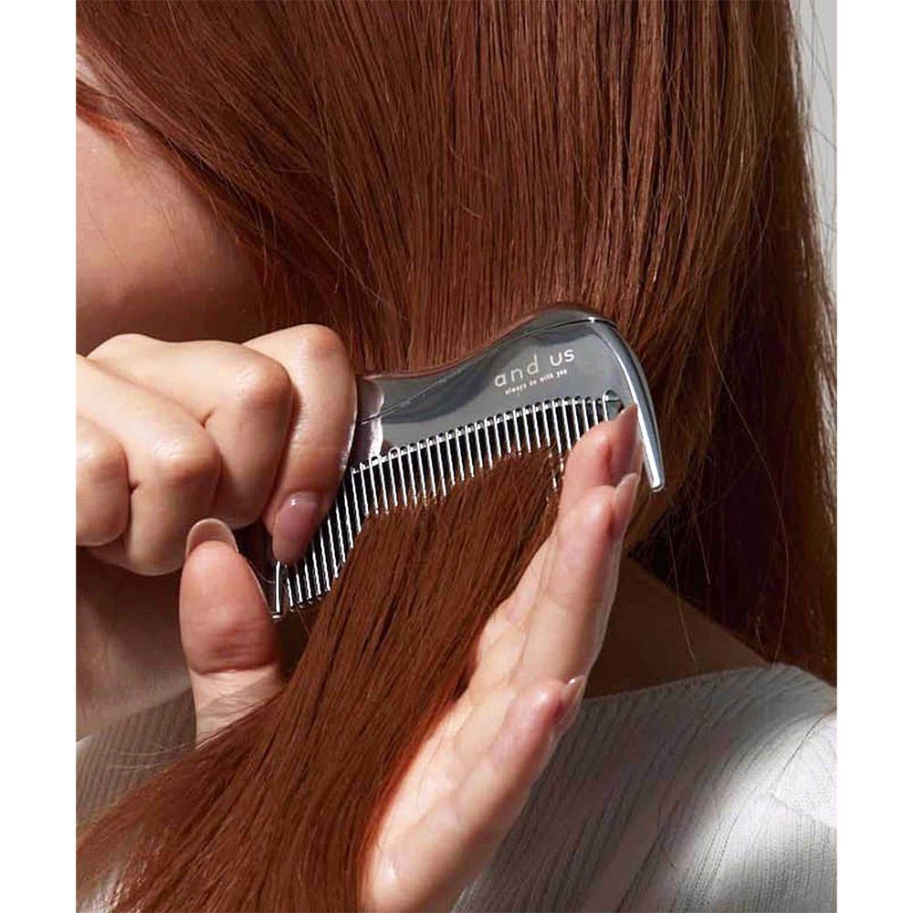 防靜電光澤輕巧攜帶造型梳-霧銀