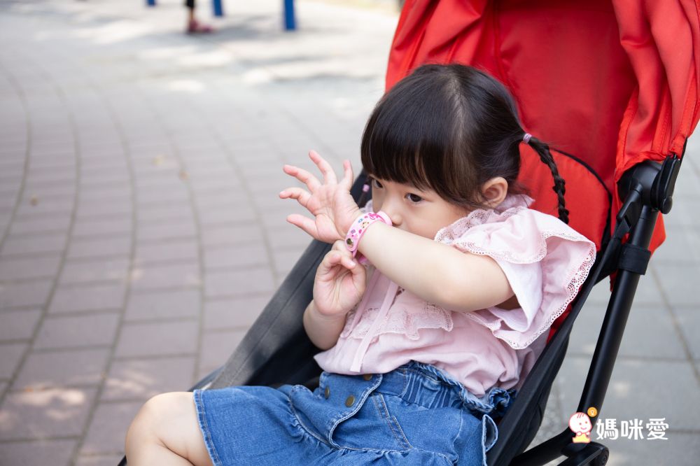 ↘44折！泰國Kindee 卡通防蚊手環/ 嬰幼兒防蚊液，成分有機！