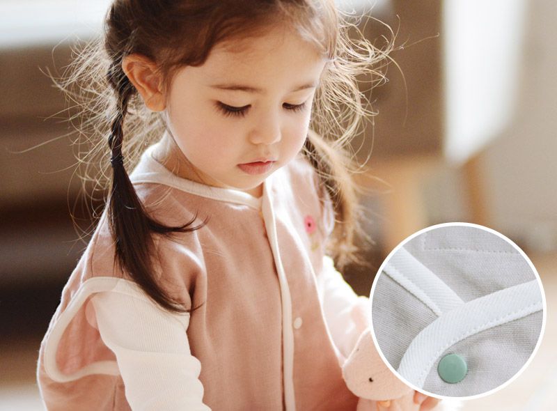 日本 kukka ja puu - 日本製 三重紗防踢被/背心-小樹刺繡-鐵灰x灰邊