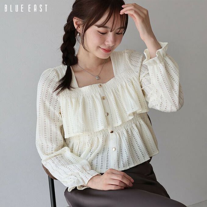 日本 BLUE EAST - 都會方領飄逸緹花層次長袖上衣-黑