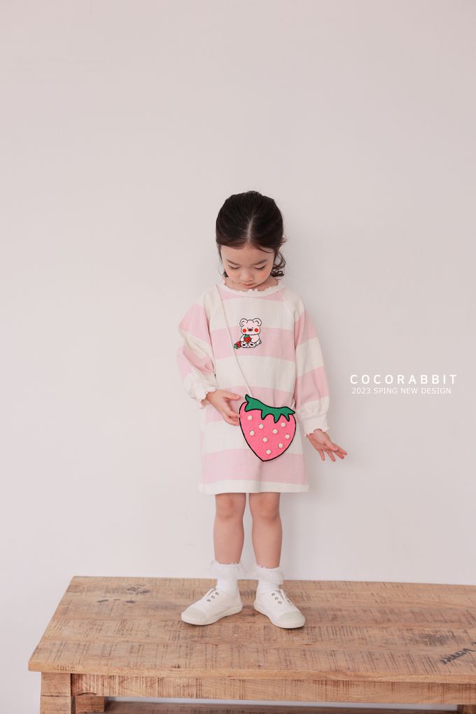 韓國 Coco rabbit - 草莓熊熊寬橫紋連身洋裝-淡粉