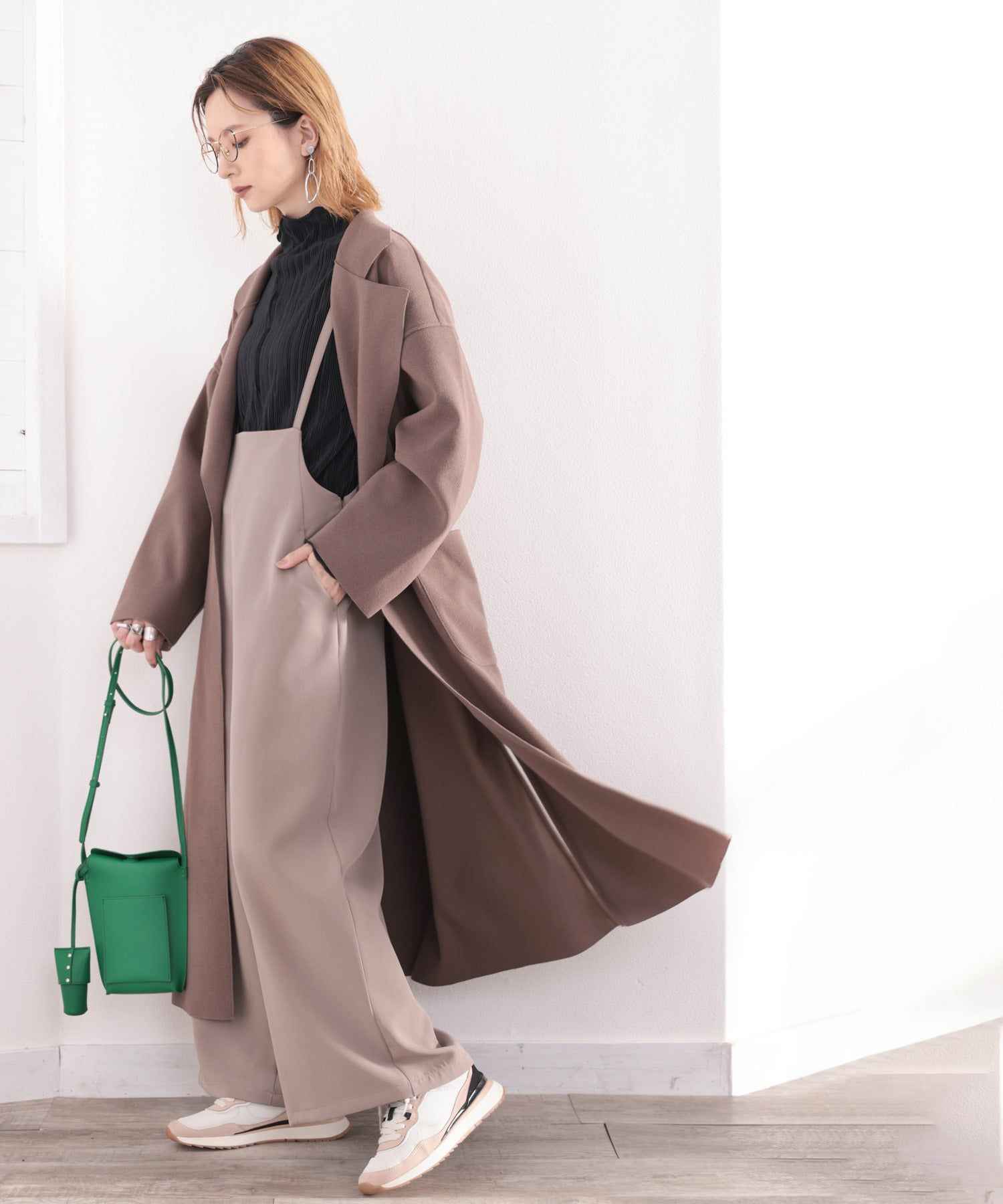 日本 Classical Elf - 光澤感木耳邊薄長袖上衣-酪梨綠