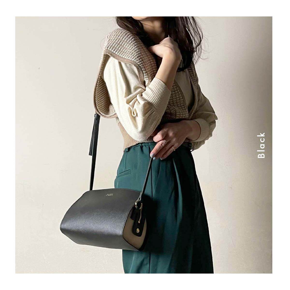 日本服飾代購 - 棉X仿皮異材質拼接簡約梯形側背包-摩卡 (17x23x10cm)