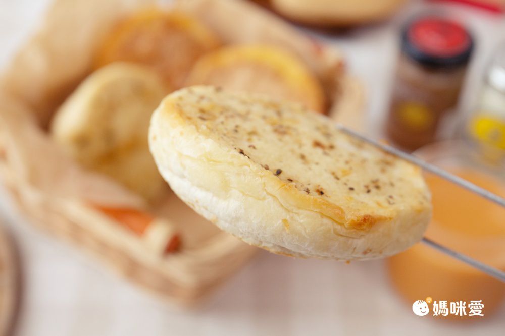 高雄排隊名店！【熱樂煎】爆漿乳酪古巴三明治/豬仔包/磅蛋糕