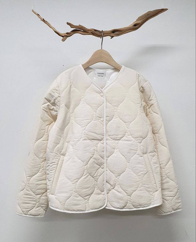 韓國 LANDING - 韓國製絎縫壓紋鋪棉圓領外套-象牙白 (FREE)