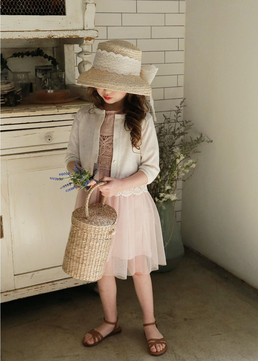 韓國 PuellaFLO - 鏤空花瓣下襬小外套-象牙白