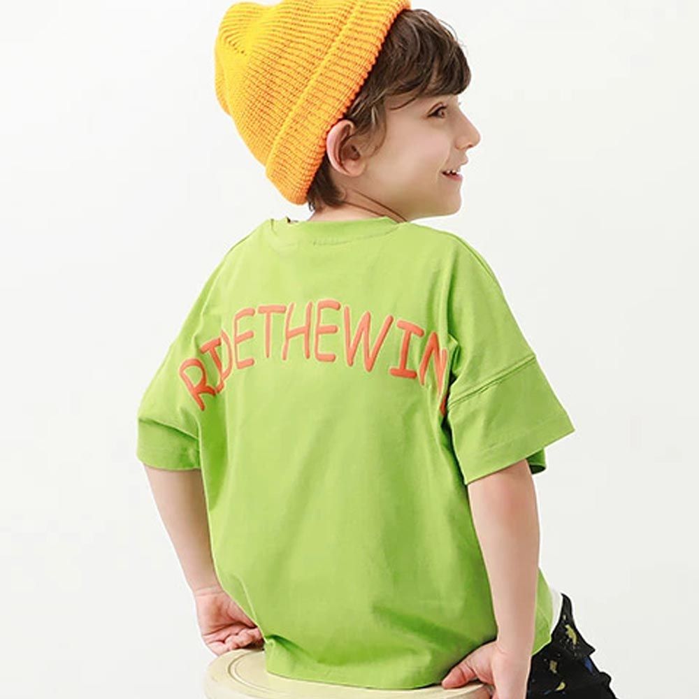 日本 devirock - 背後標語印花落肩短袖上衣-萊姆綠底橘字