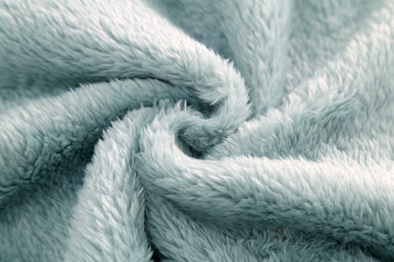 法蘭絨兒童長袖睡衣-皇冠企鵝-灰藍色