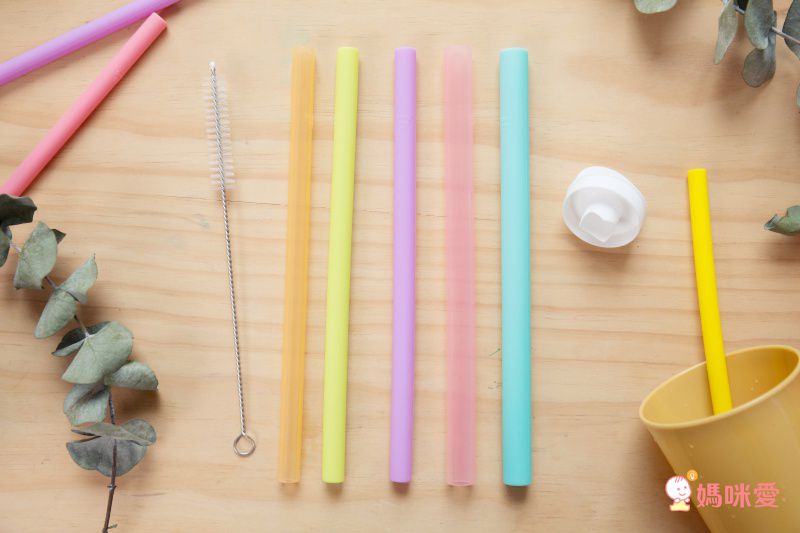 美國 Smily Mia 矽膠吸管組