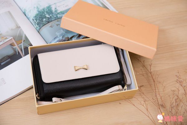 日本 cachecache - 3way蝴蝶結錢夾包-SILGY銀粉x灰