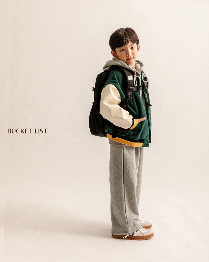 韓國 BUCKET LIST - 經典學院風撞色棒球外套-綠