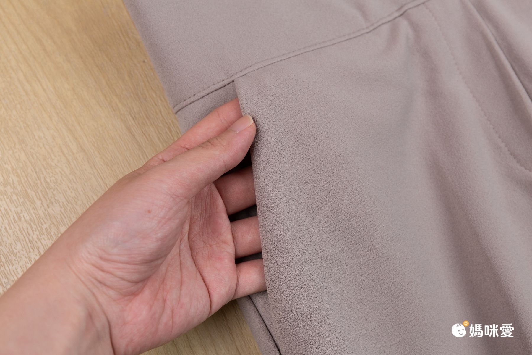 韓國 VETICA - (內磨毛)韓製顯瘦小腹收收長腿褲-灰杏