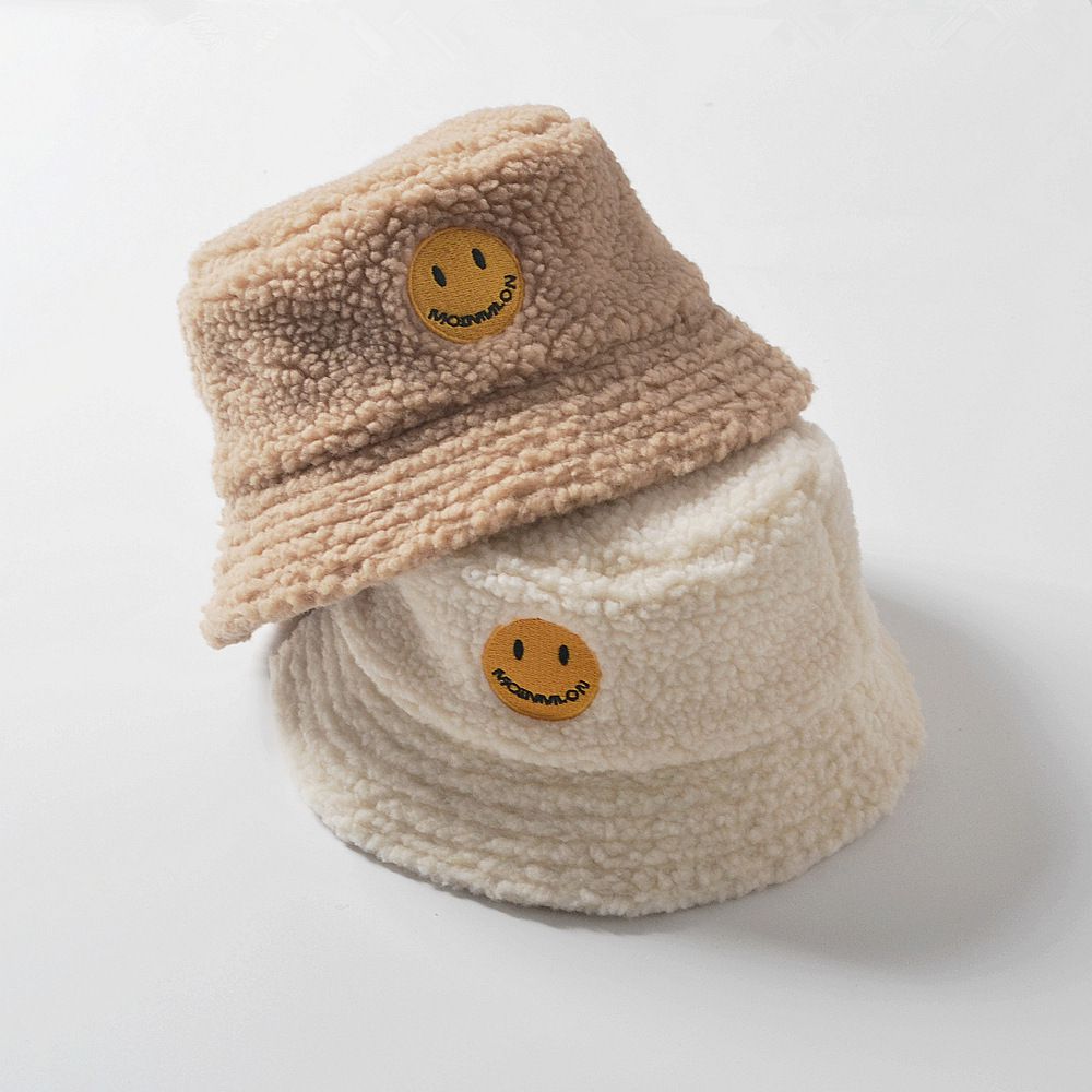 毛絨絨毛帽-笑臉繡花-米白色