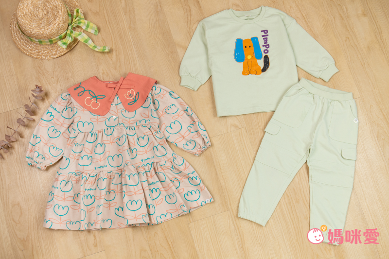 韓國 Pimpollo - 愛心鈕扣水手領百摺洋裝-淺卡其