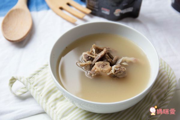 韓國四大名湯精選！神仙雪濃湯/牛肉辣湯/人蔘雞/牛骨湯