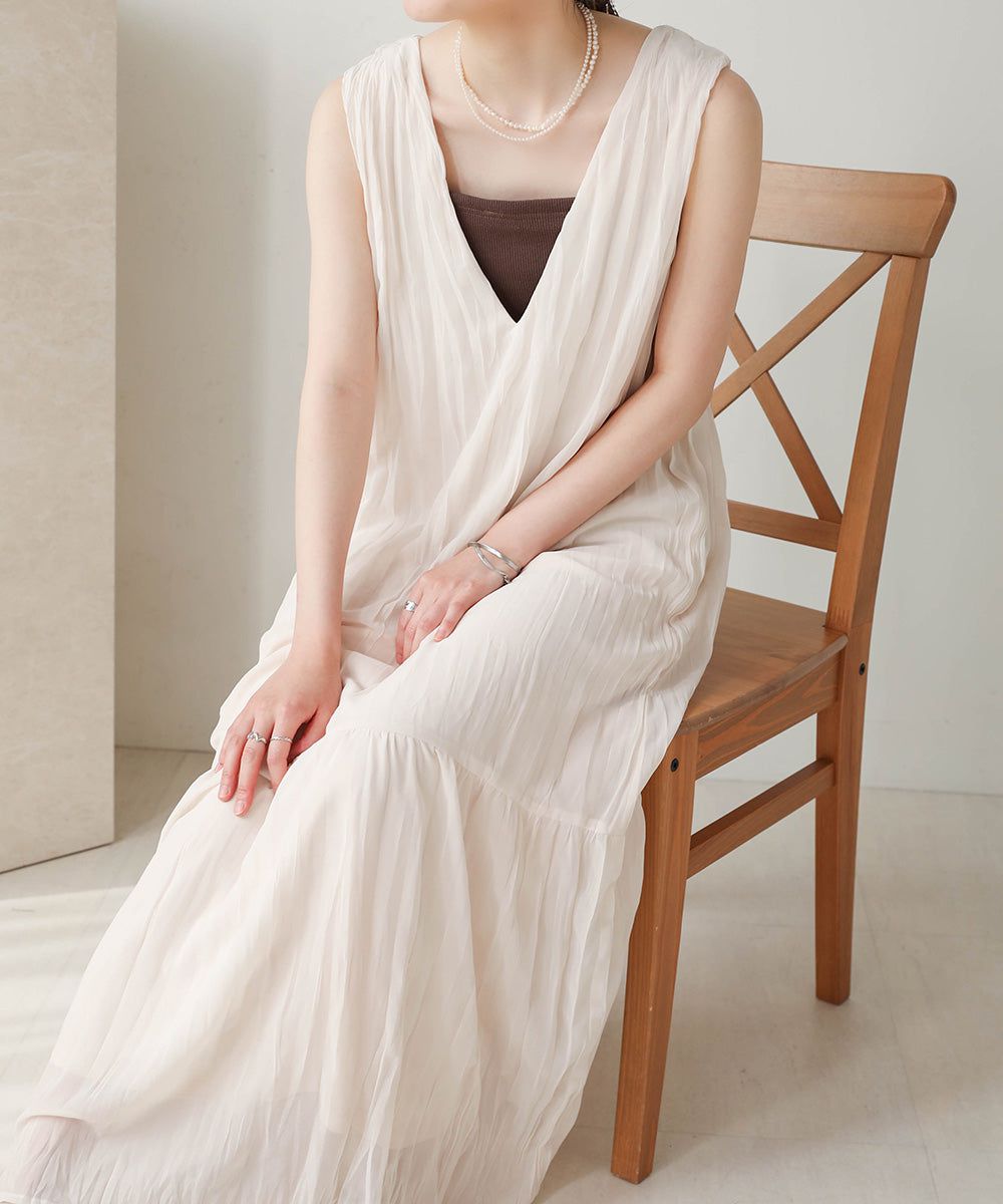 日本 Bab - V領浪漫飄逸無袖洋裝-米杏