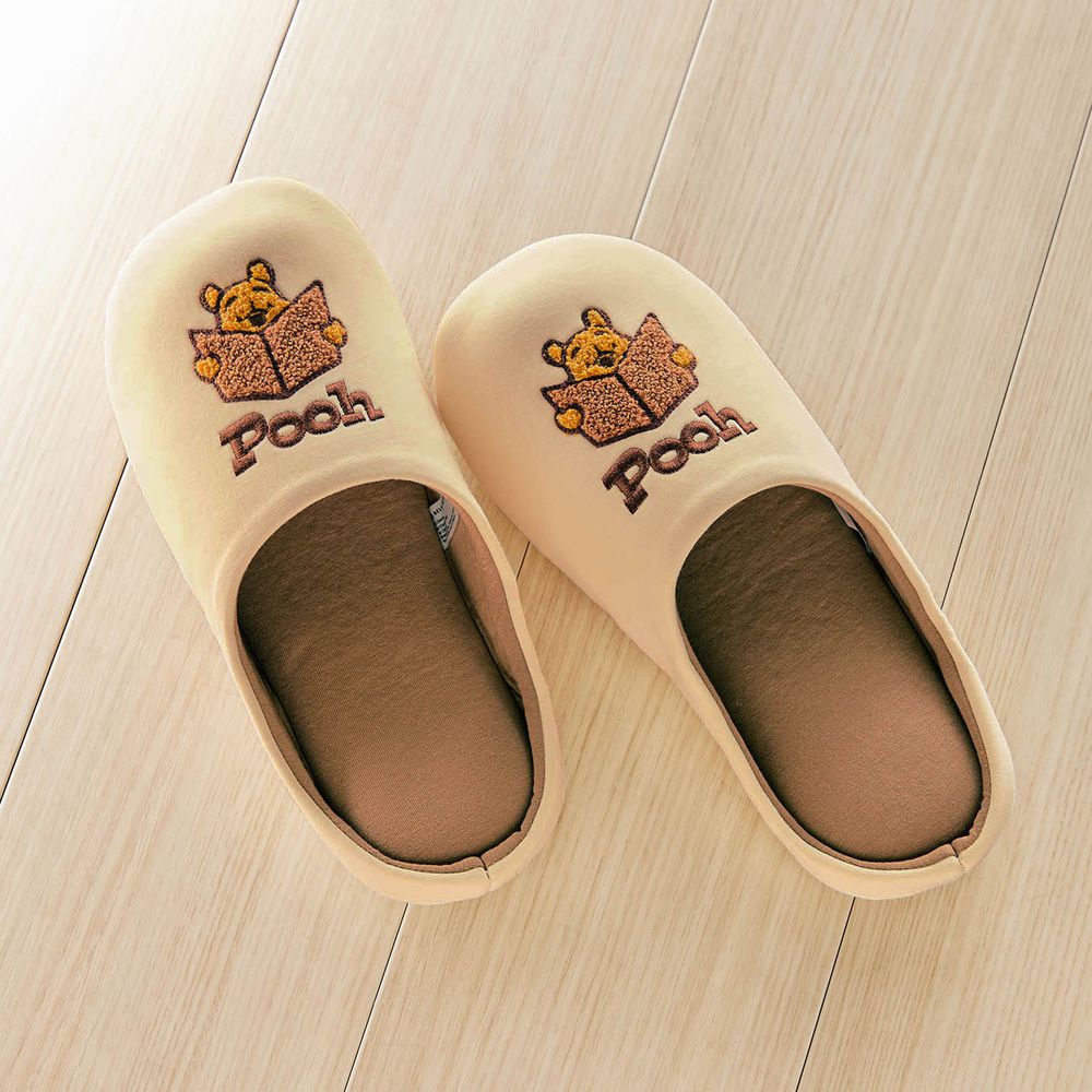日本千趣會 - 迪士尼室內拖鞋(刺繡)-維尼-米黃 (23-25cm)