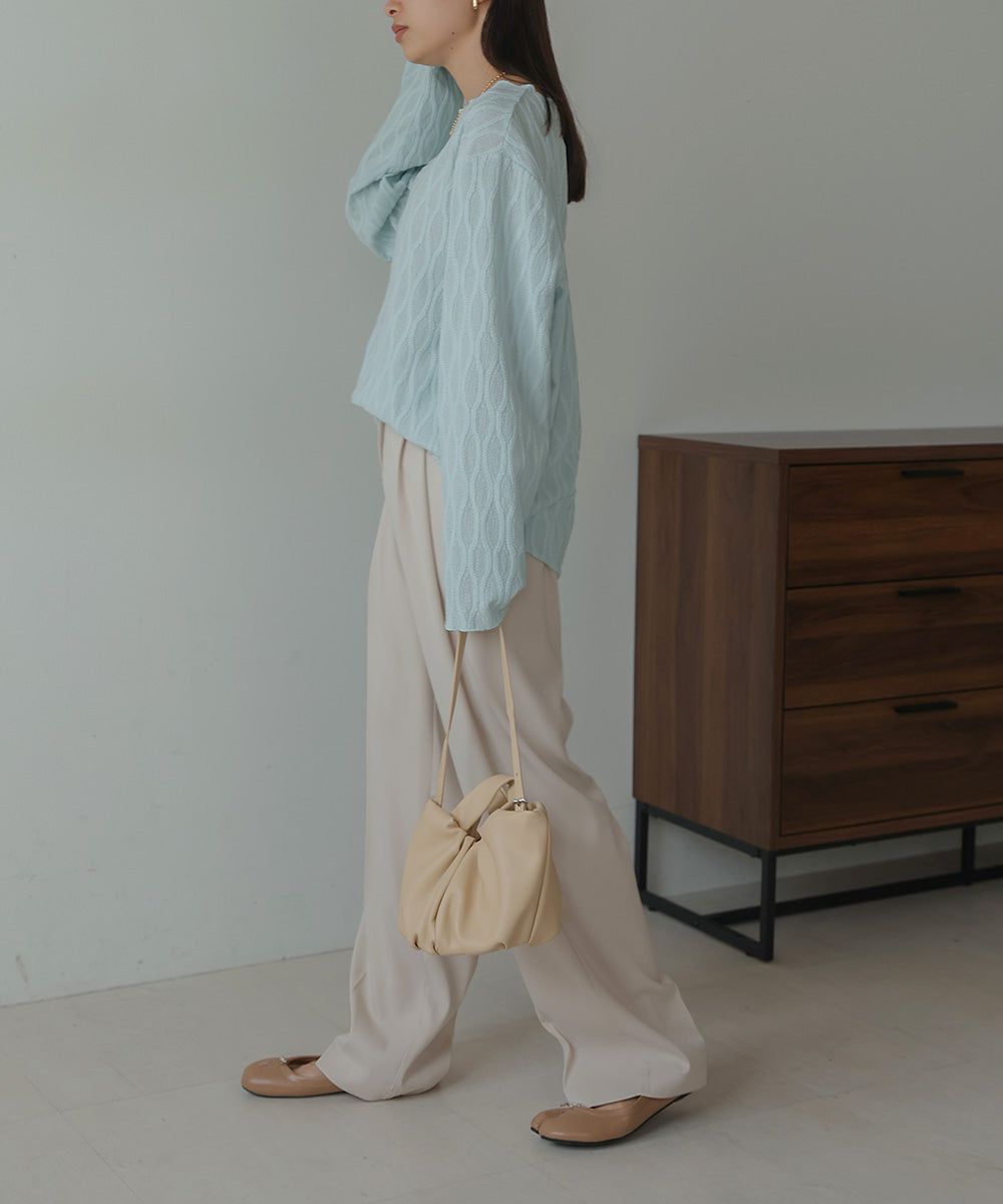 日本 Bab - 質感波紋薄長袖上衣-黑