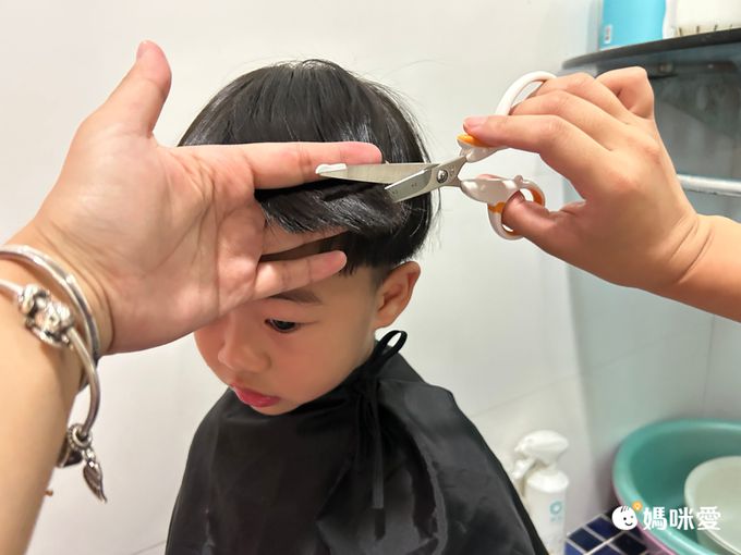 akachan honpo - 幼童理髮梳剪組-有刻度