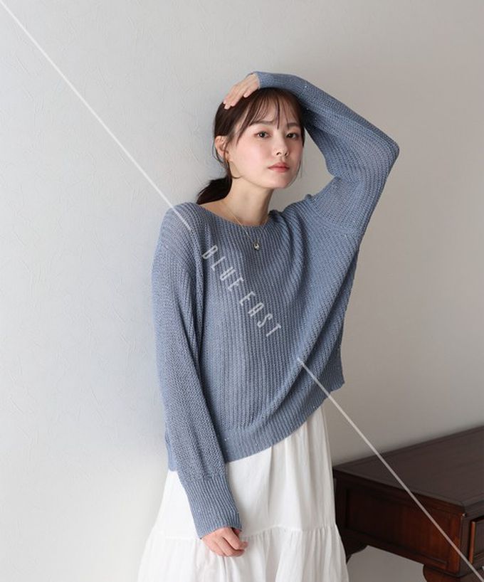 日本 BLUE EAST - 典雅船領閃爍亮片網眼針織上衣-白