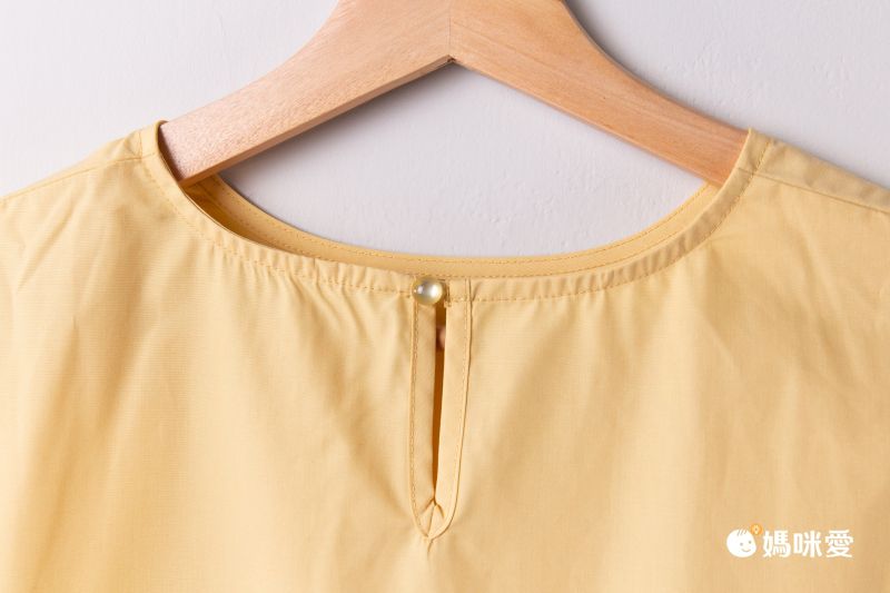 日本 Pierrot - 嫘縈混薄針織短袖上衣-灰x白