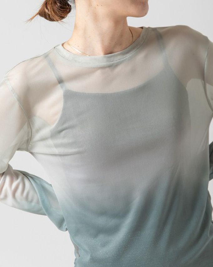 日本 gleam - 唯美漸層透膚圓領長袖上衣-橙棕x灰藍