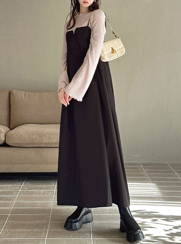 日本 GRL - 撞色木耳捲邊皺縮長袖上衣-黑x白 (F)